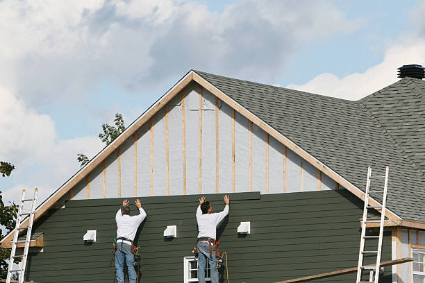 Professional Siding Installation technician working in Mount Holly, NJ